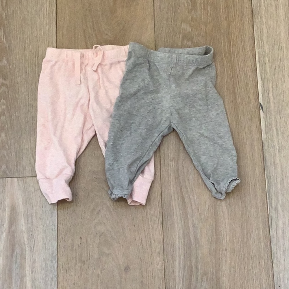 ADORABLE 🥰 baby GAP 2 set pants pink and gray 3-6 months 😍😍😍😍😍😍